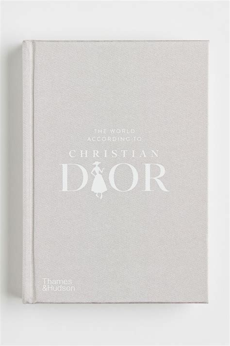 THE WORLD ACCORDING TO CHRISTIAN DIOR BOOK 